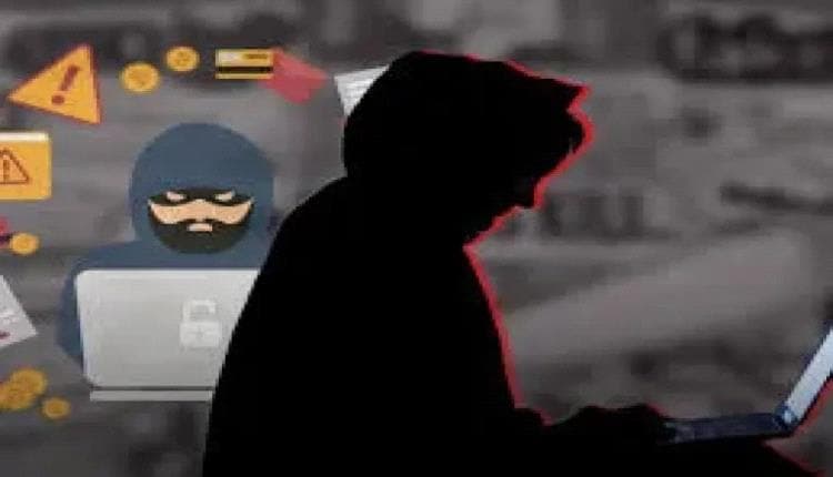 تفاصيل مثيرة عن عملية ابتزاز إلكتروني