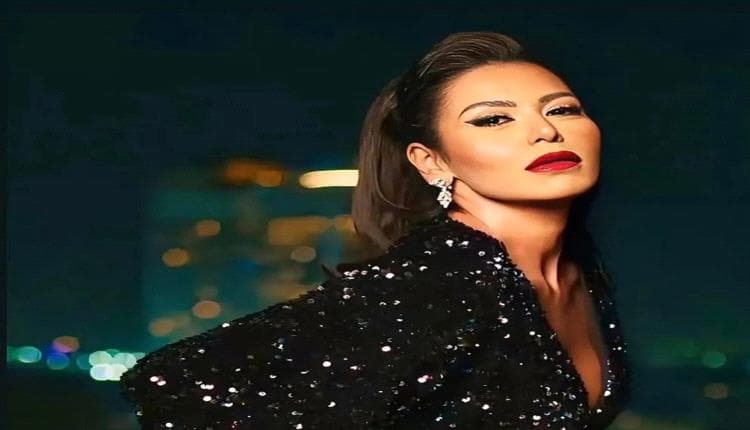 لقاء الخميسي تحسم موقفها: لا أقبل تكرار زواج محمد عبد المنصف