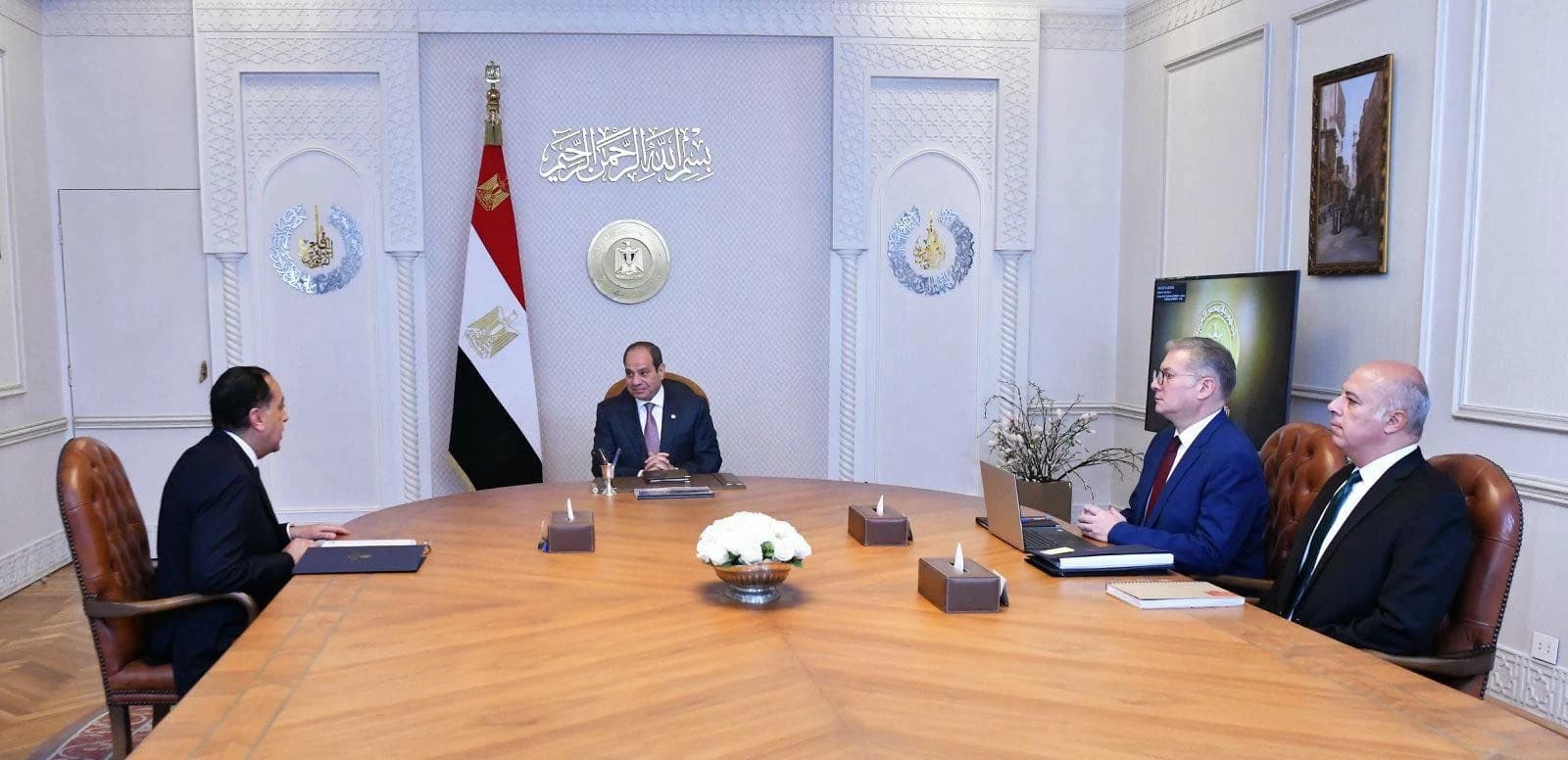 مصر: توجيهات رئاسية بسداد كامل مستحقات شركات البترول وتوطين التكنولوجيا لزيادة الإنتاج
