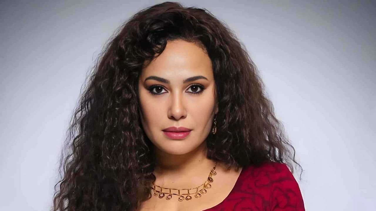 هند صبري لـ«عكاظ»: تخوفت من «مناعة» بسبب المقارنات