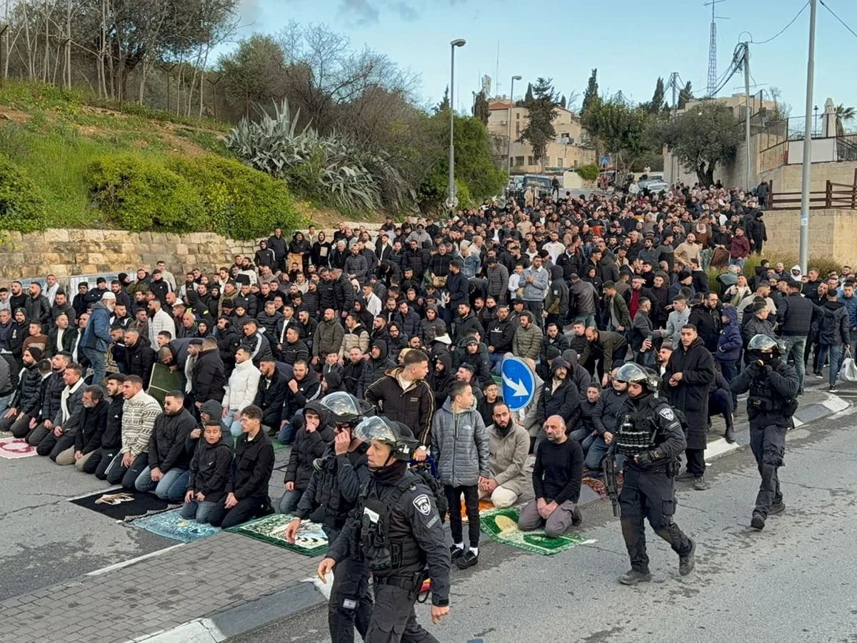 إسرائيل تمنع صلاة العيد في القدس