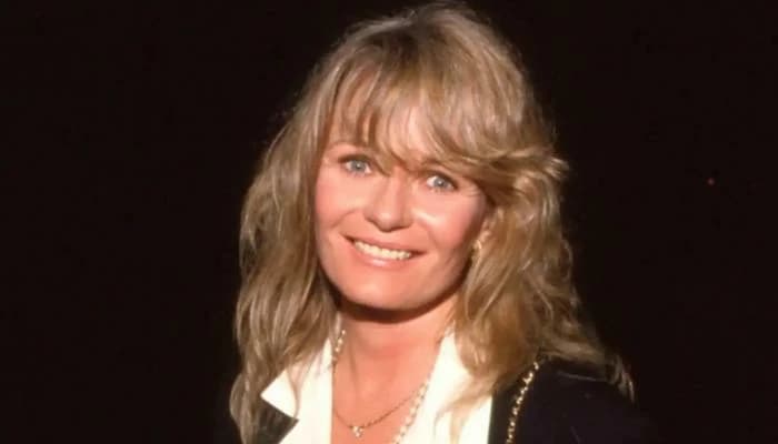 «باركنسون» يهزم نجمة سوبرمان !