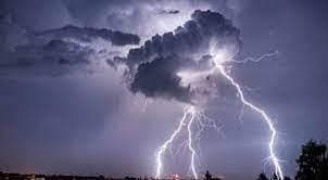 الأرصاد: هطول أمطار رعدية وتحذيرات للمواطنين في عدة محافظات يمنية