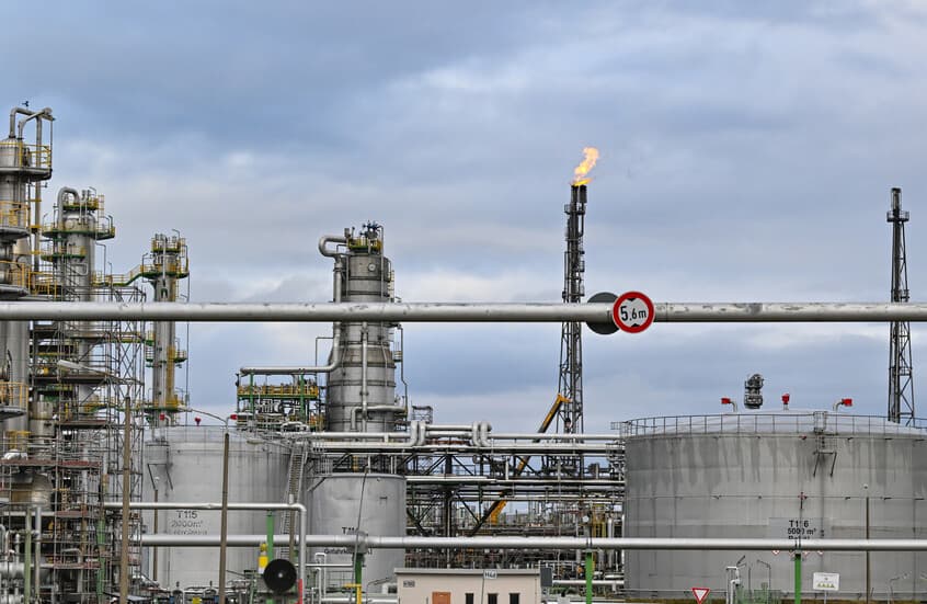 وسط الحرب على إيران.. الهند تعزز أمنها النفطي بصفقات روسية ومباركة أمريكية