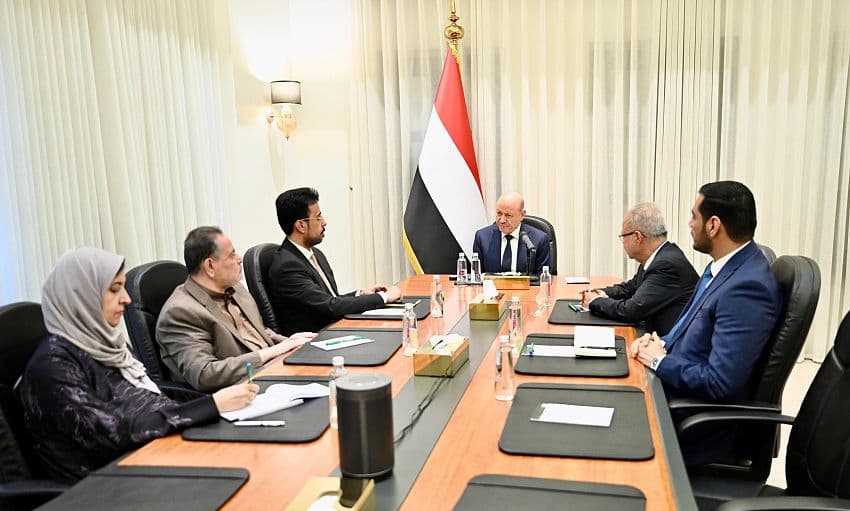 رئيس مجلس القيادة: المليشيات الحوثية حولت مناطق سيطرتها الى أسوأ مكان للعيش على وجه الارض