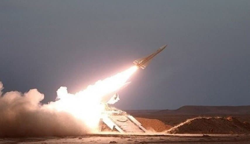 الحرس الثوري يطلق الموجة 67 بصواريخ باليستية وانشطارية ويستهدف الاحتلال وقواعد أمريكية