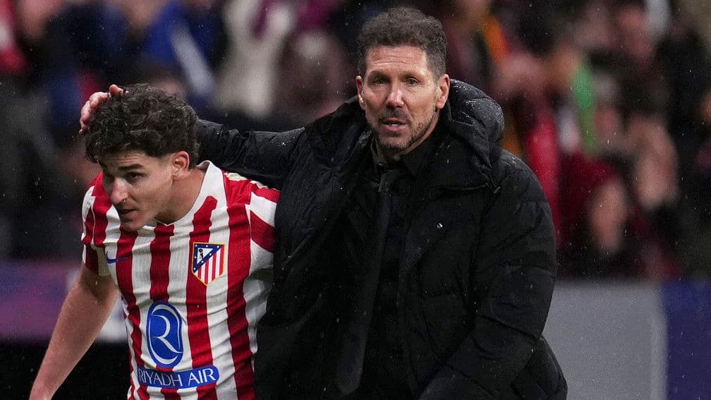 وسط إصرار برشلونة.. أتلتيكو يجهز صدمة لترويض ألفاريز