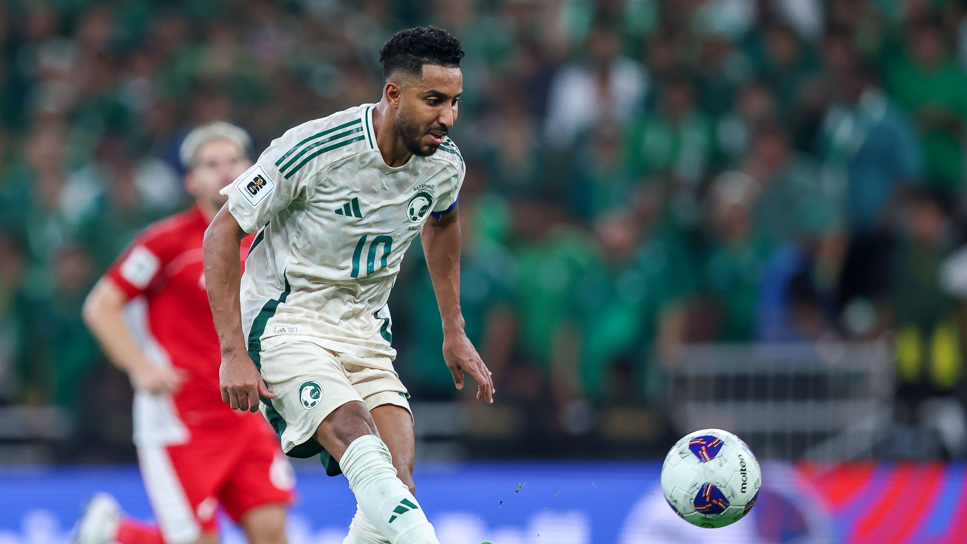 5 حلول.. من يعوض سالم الدوسري في ودية السعودية ومصر؟