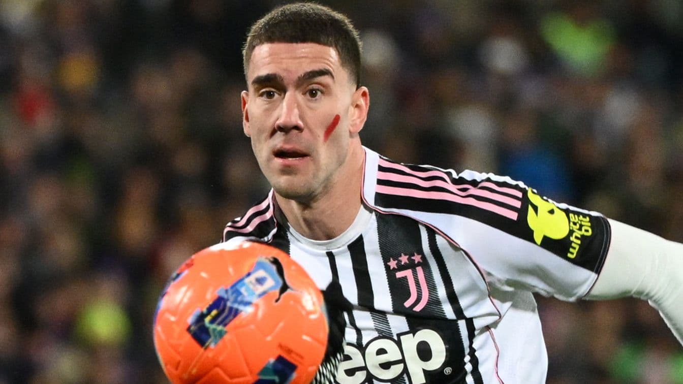 عقب قرار برشلونة.. تحرك عاجل من يوفنتوس لتحصين فلاهوفيتش