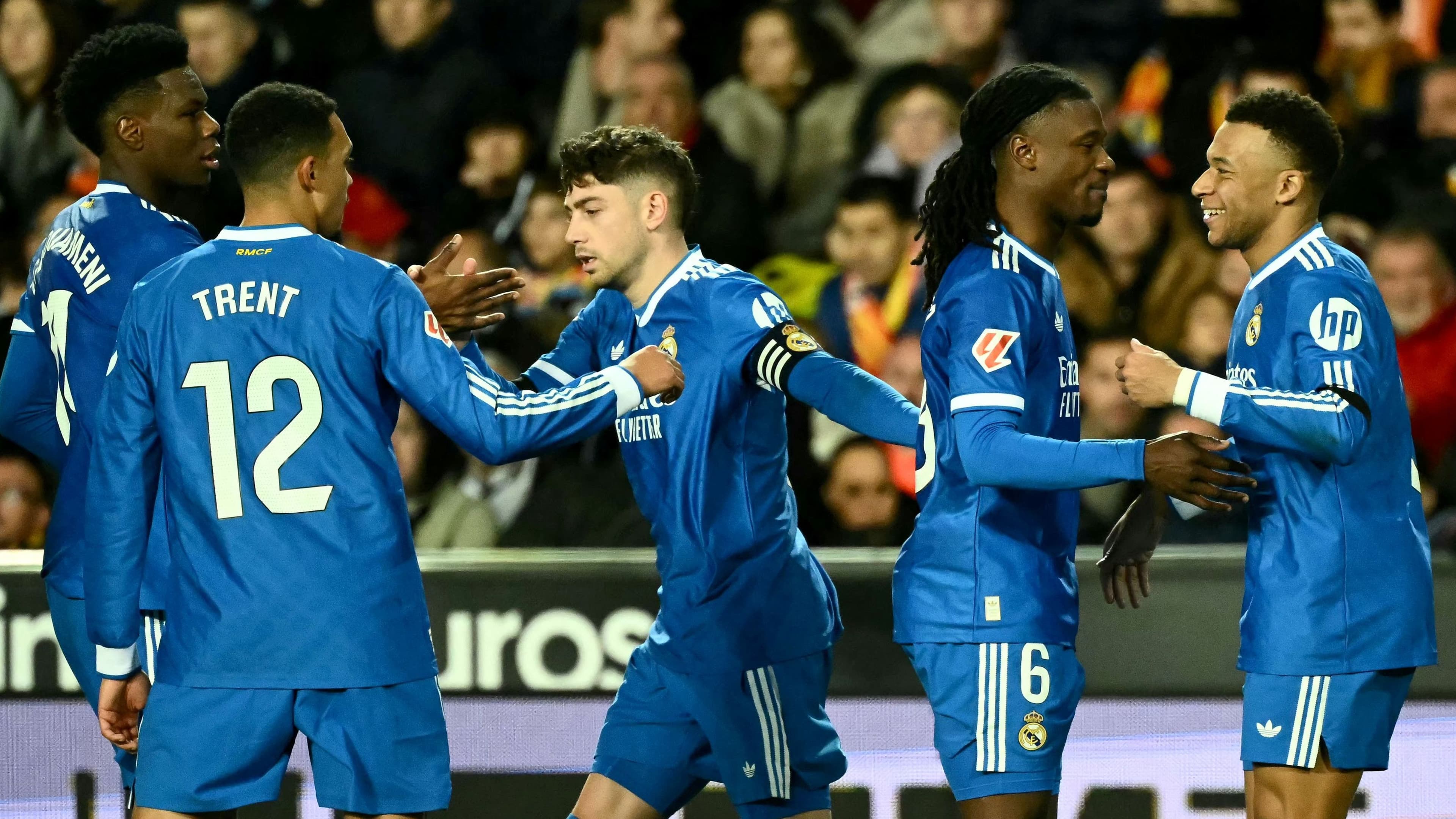 ريال مدريد يتعرض لخطر فقدان نجمه كامافينجا