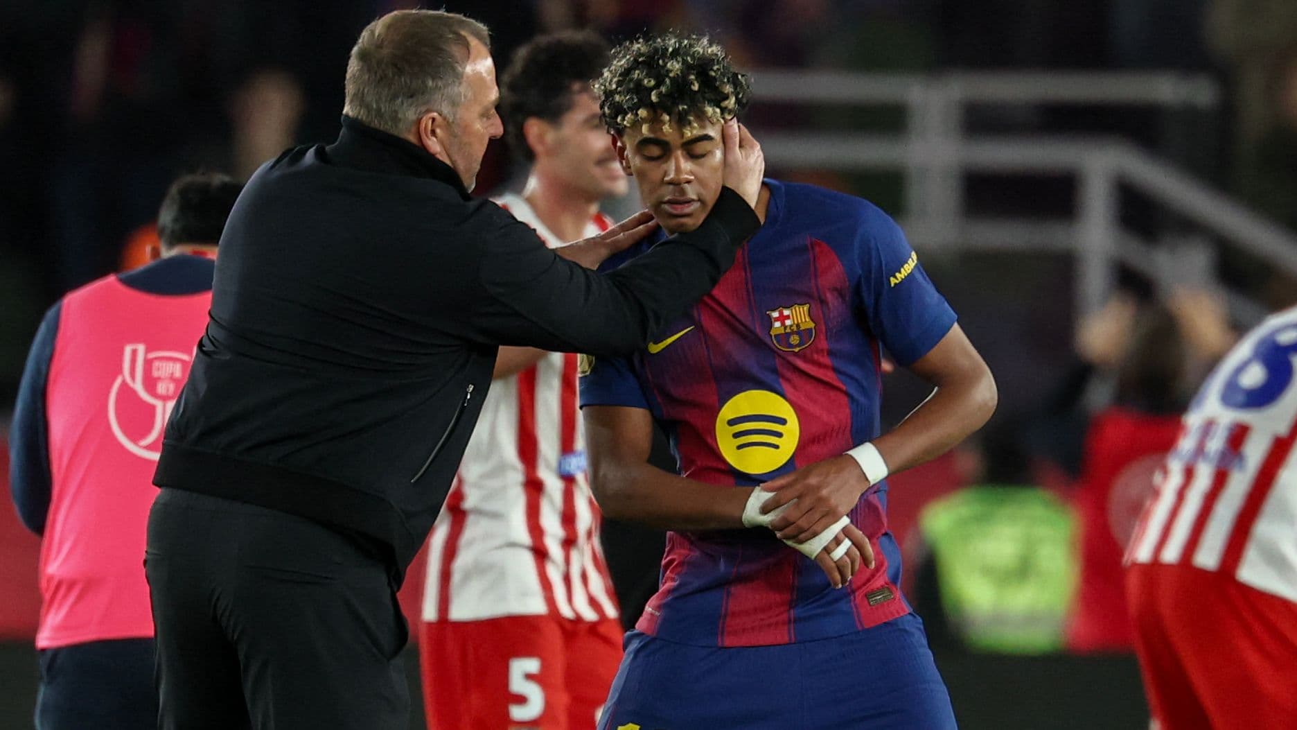 رغبة يامال تصطدم بسياسة فليك في الديربي