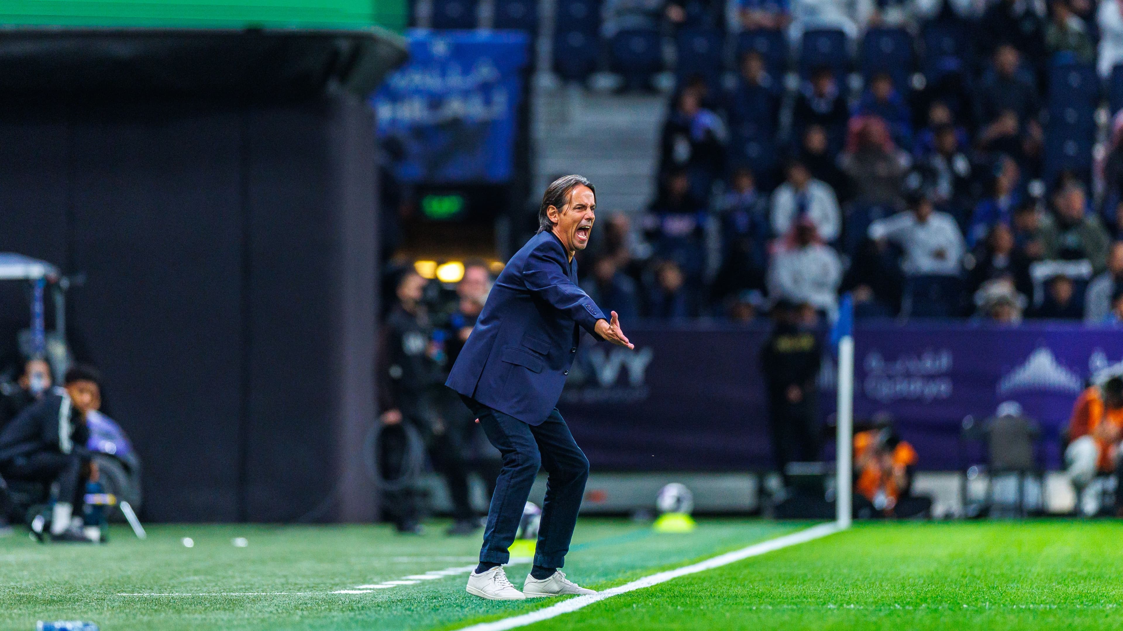 هوساوي يتعرض لإصابة قوية أمام النجمة.. الهلال يواصل تقدمه