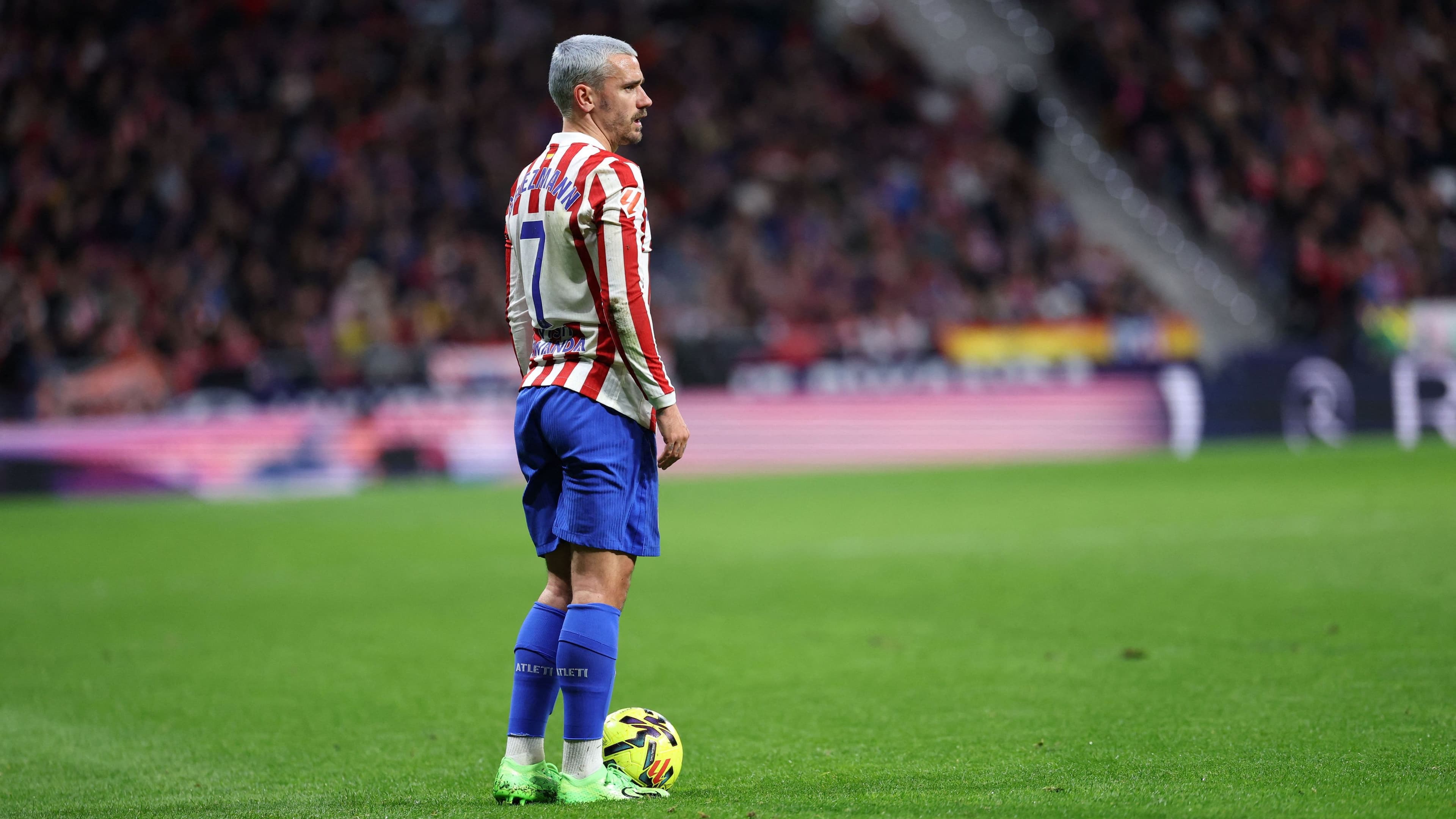 جريزمان يجاور ميسي وراموس في قائمة أساطير الليجا