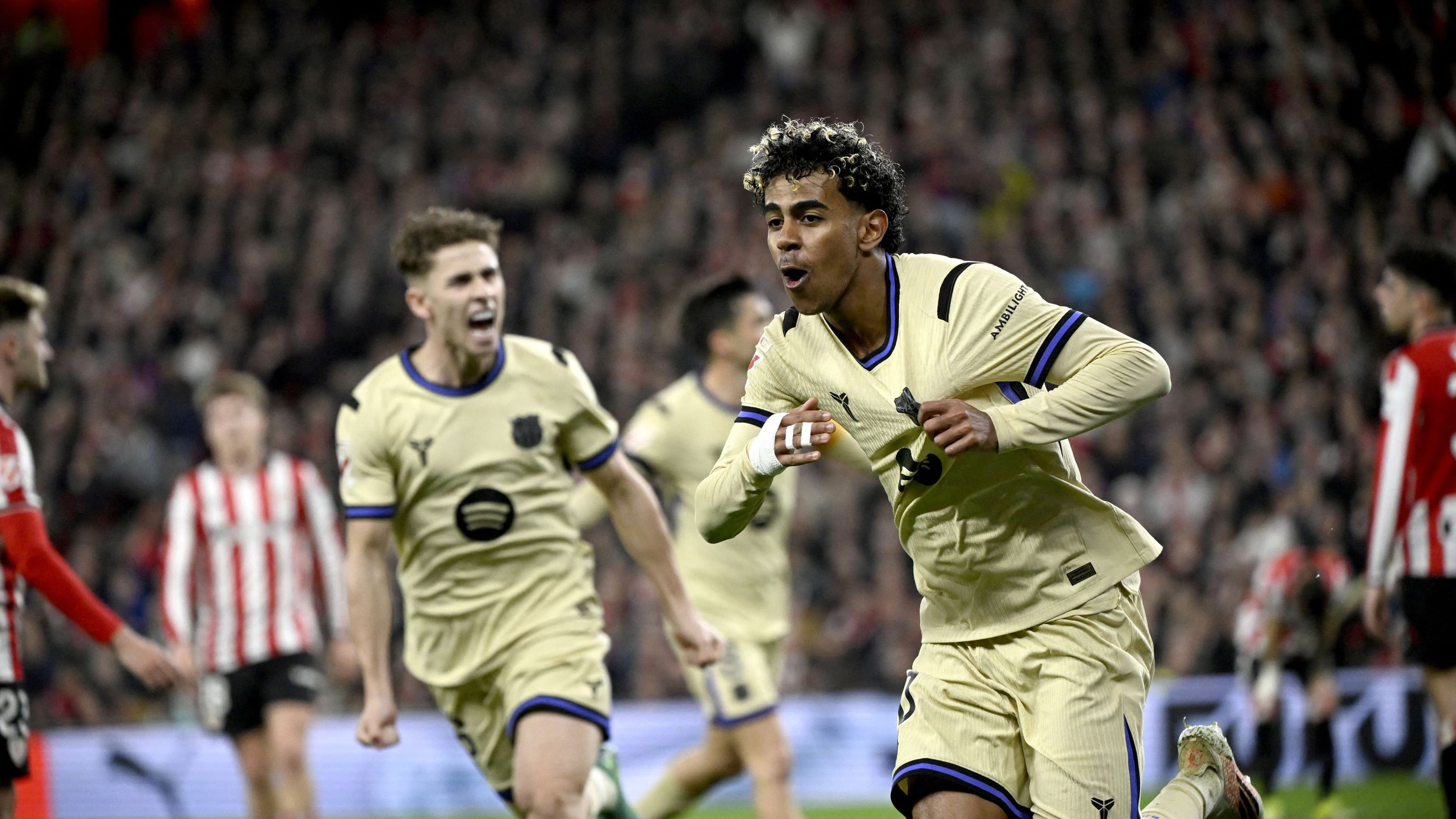 برشلونة يحرز انتصاراً قوياً في ملعب سان ماميس