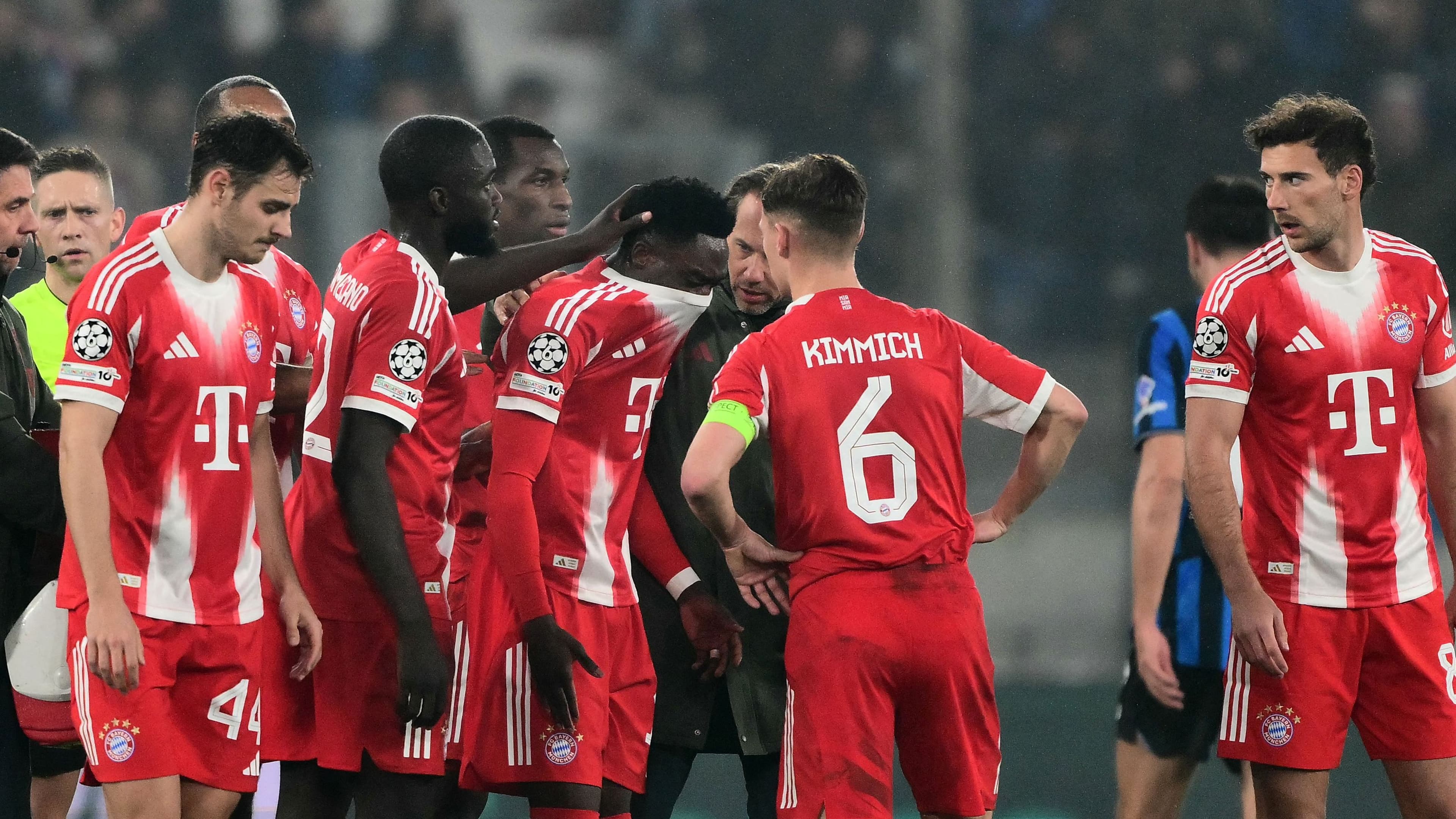 بين الشكوك والإصابات.. نجم كبير على رادار مانشستر يونايتد