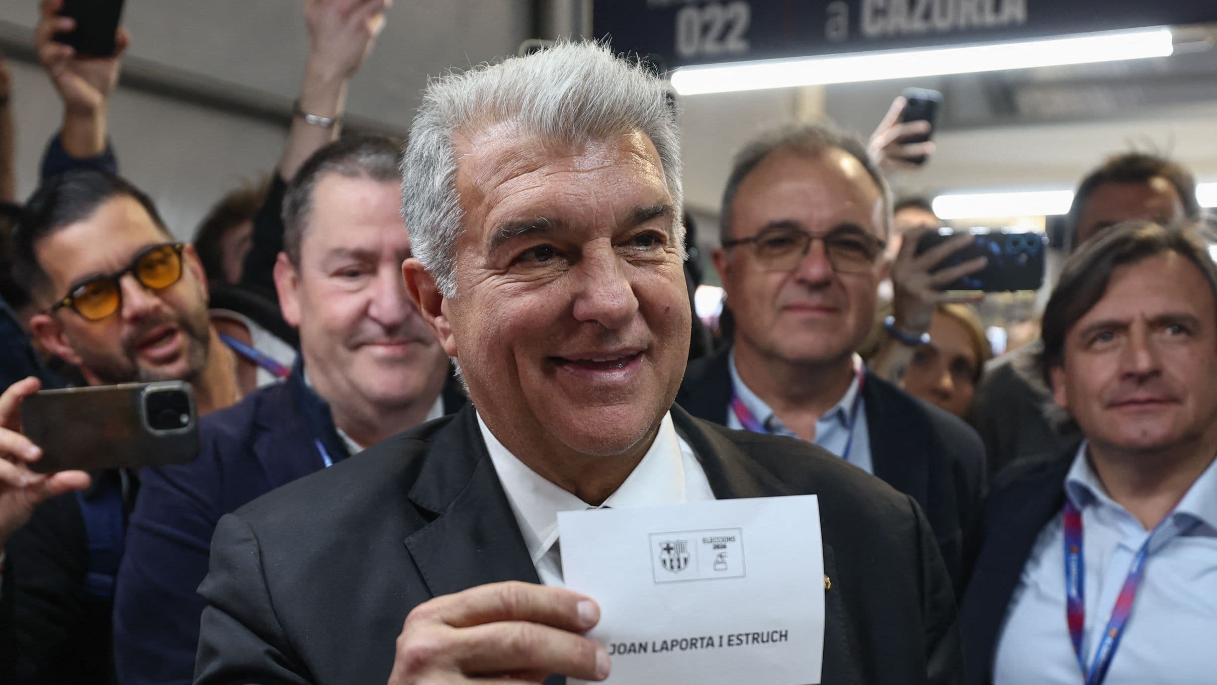 استطلاع إسباني يتوقع فوز لابورتا بنسبة 58%