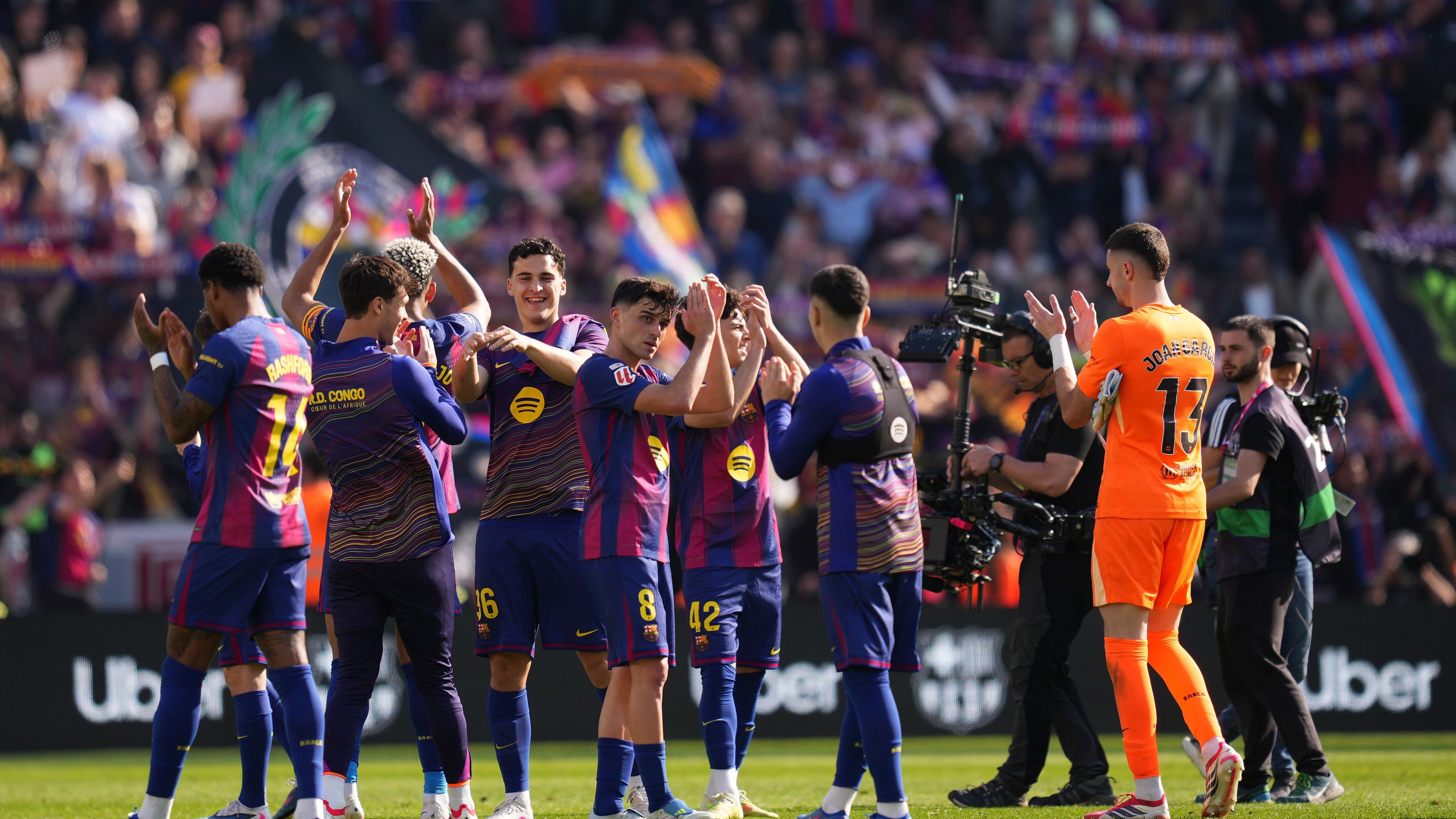إخلاء جديد.. متى يغادر برشلونة ملعب كامب نو؟