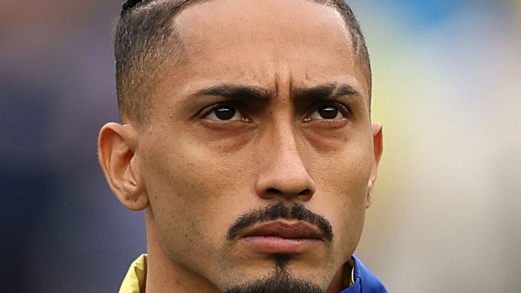 رسميًا: المنتخب البرازيلي يستبعد رافينيا.. ويكشف عن إصابته