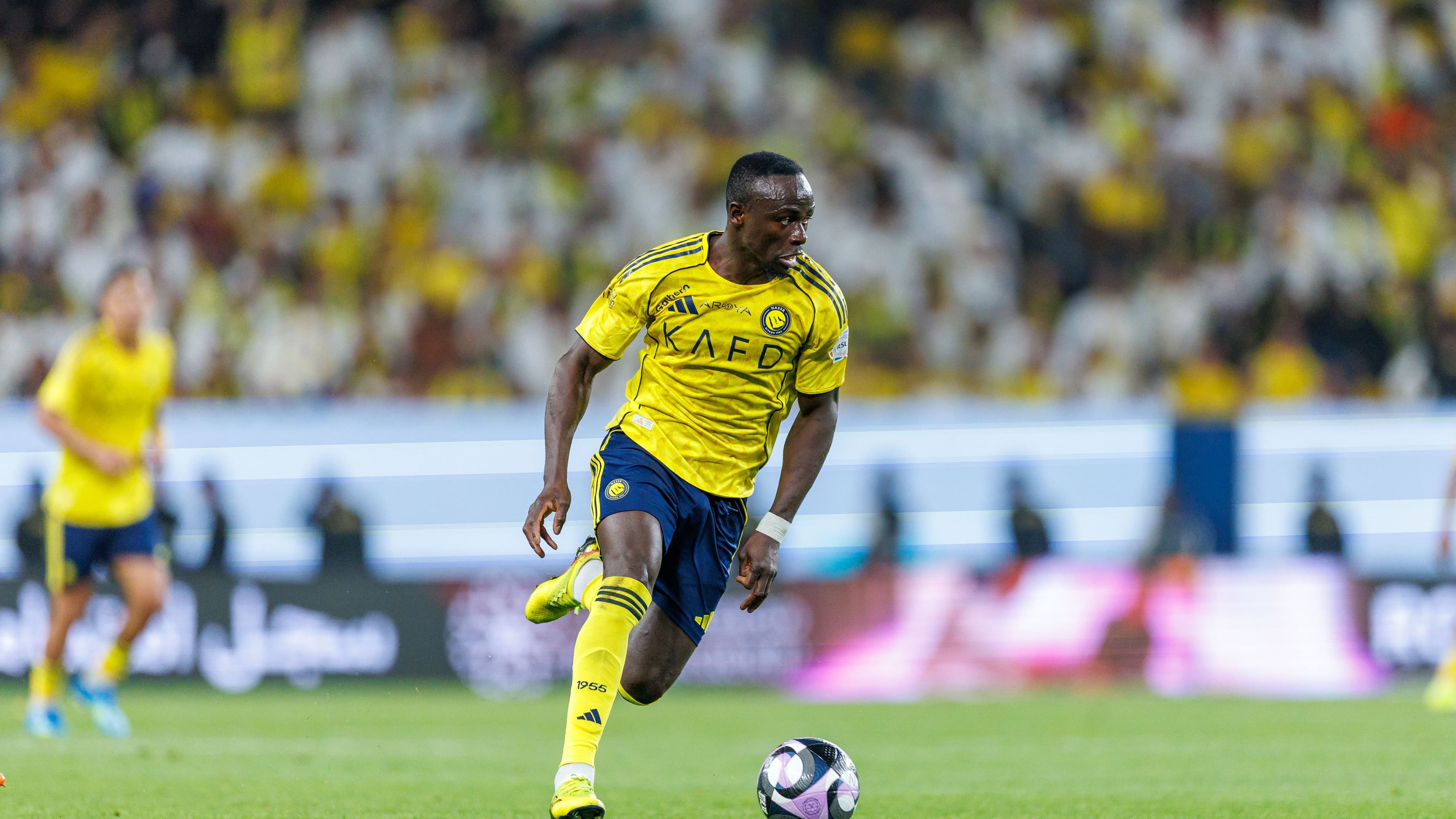 صقر غريب.. النصر يفقد ماني أمام القادسية