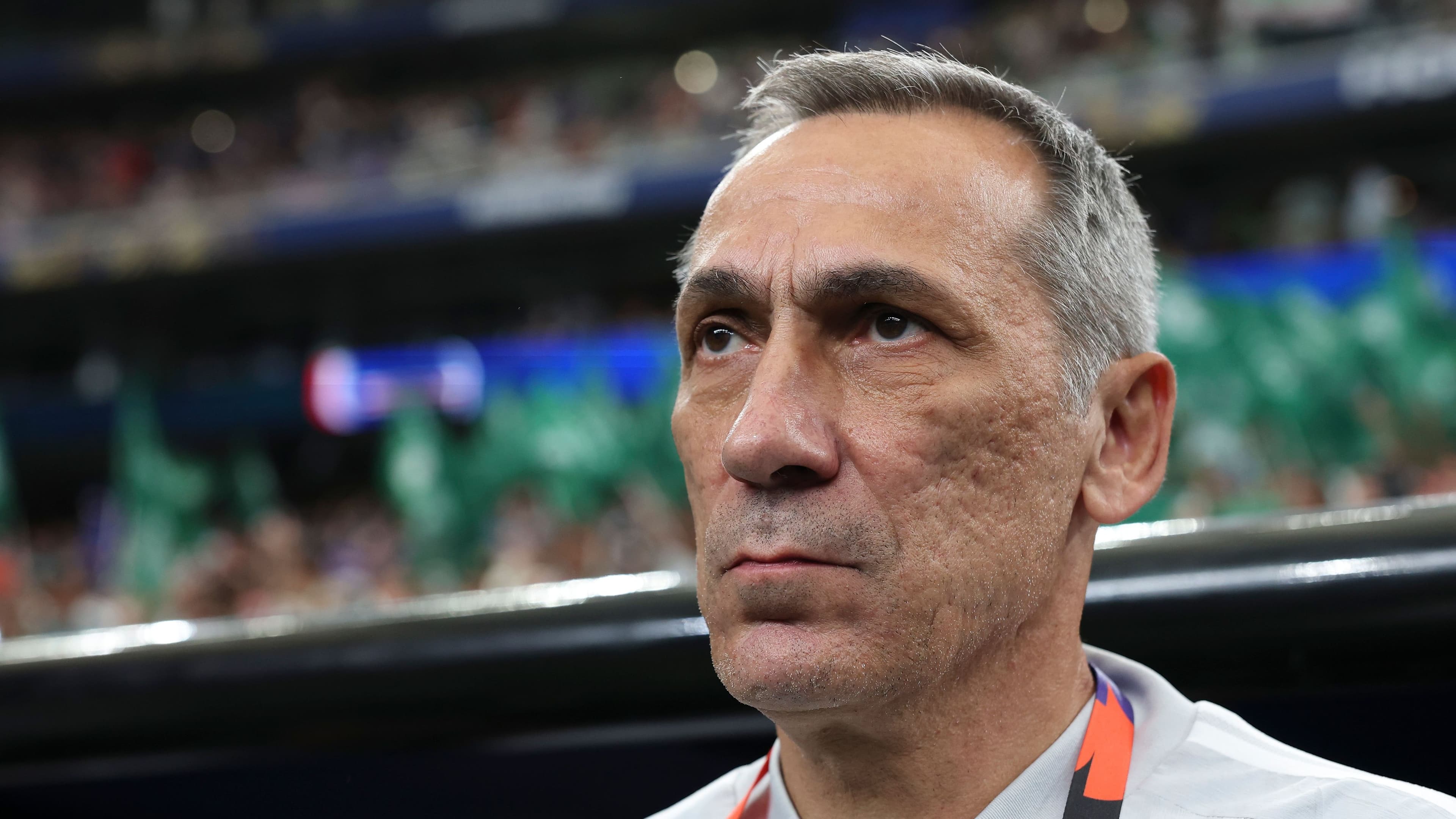 أول مباراة رسمية.. دونيس يفاجئ لاعب الهلال أمام قطر