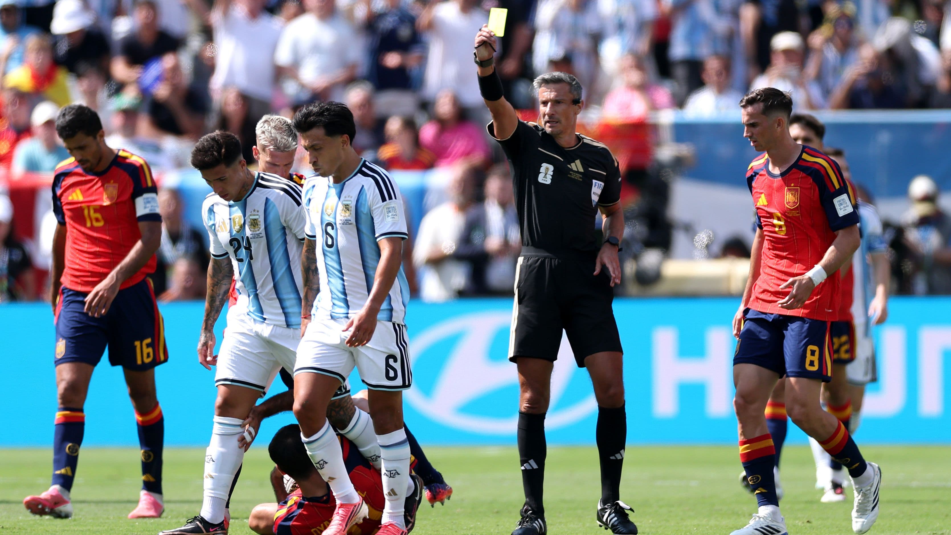 إصابات الأرجنتين تطيح بفرص الفوز في نهائي كأس العالم