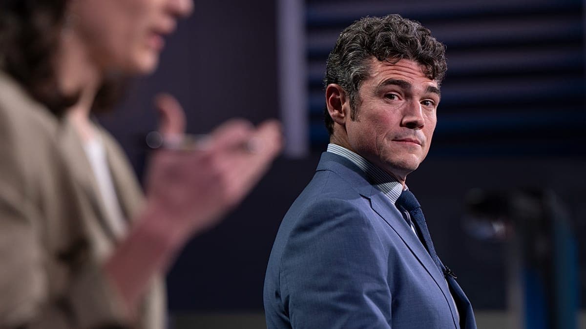 بعد استقالته احتجاجًا على الحرب ضد إيران: إف بي آي يحقق مع جو كينت بتهمة تسريب معلومات سرية