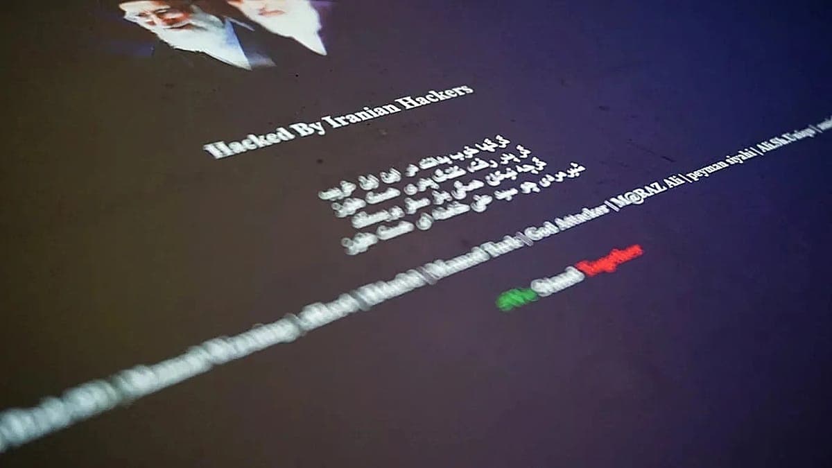 مجموعة على صلة بطهران تعلن اختراق البريد الإلكتروني الشخصي لمدير الـ"اف بي اي"