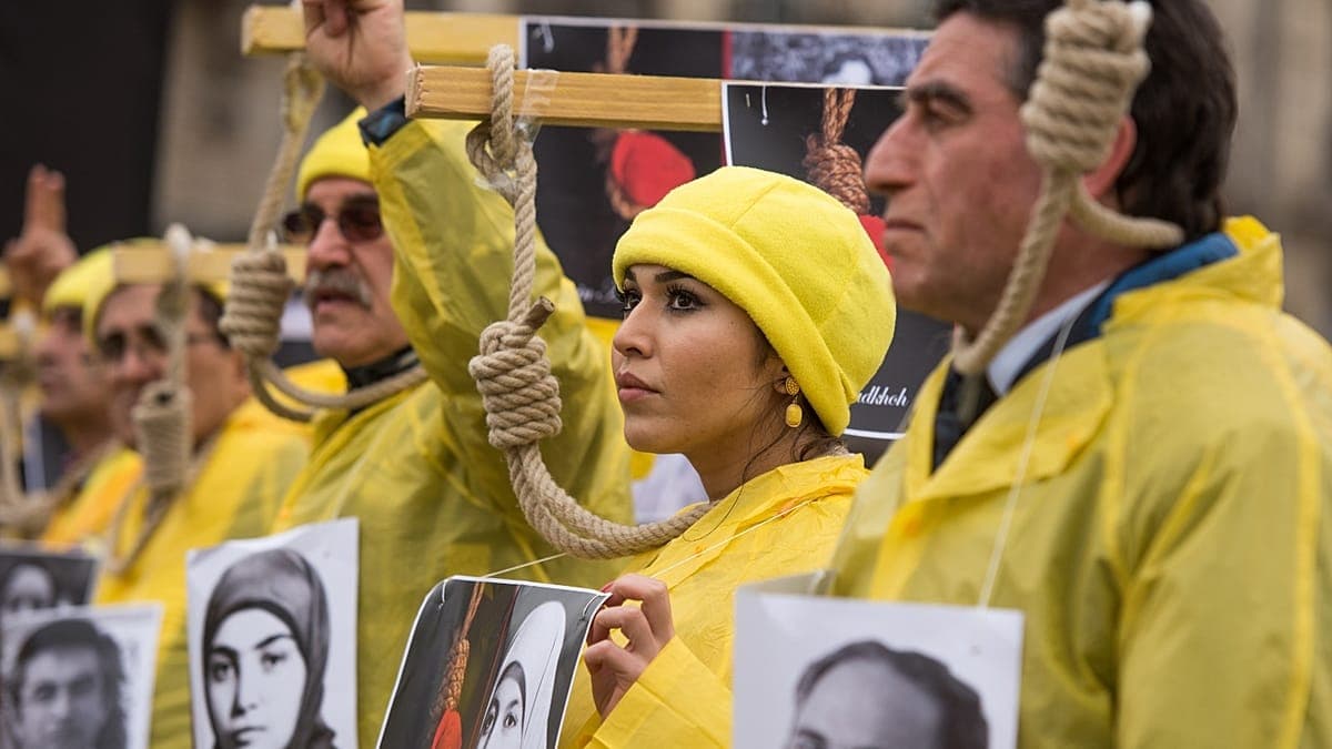 إيران تعدم اثنين من تنظيم "مجاهدي خلق".. وحقوقيون: سلاح لترهيب المعارضين