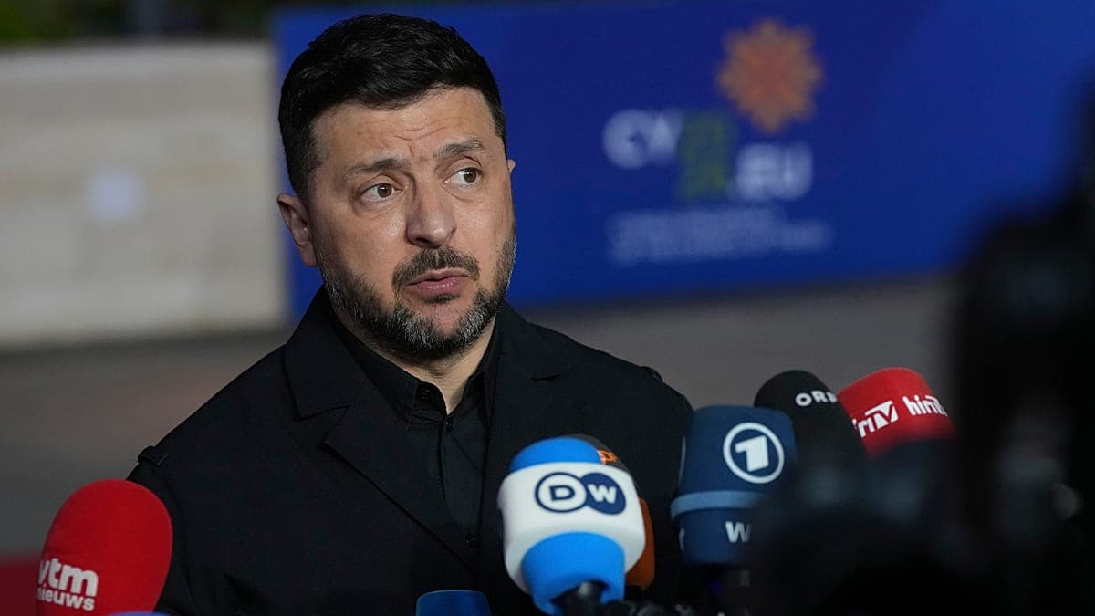 زيارة ثانية خلال شهر.. زيلينسكي يصل إلى السعودية لتعزيز التعاون الأمني والدفاعي