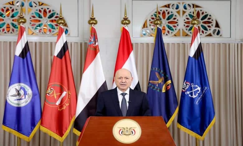 الرئيس العليمي يفتح باب العودة من صفوف الحوثيين ويدعو اليمنيين للنفير الوطني