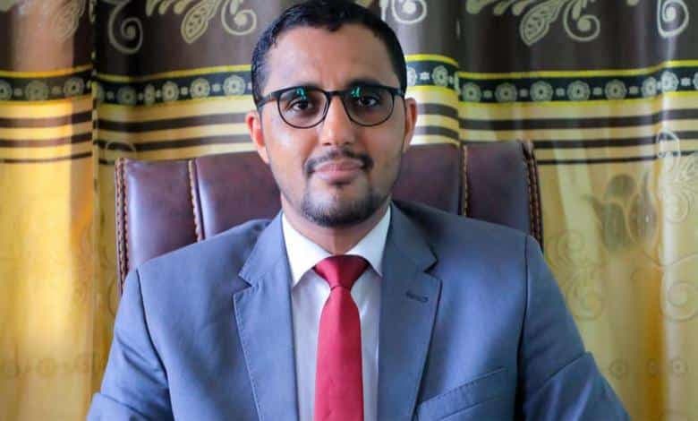 القديمي: حشود المخا تؤكد وحدة المصير مع الخليج في مواجهة التهديدات الإيرانية