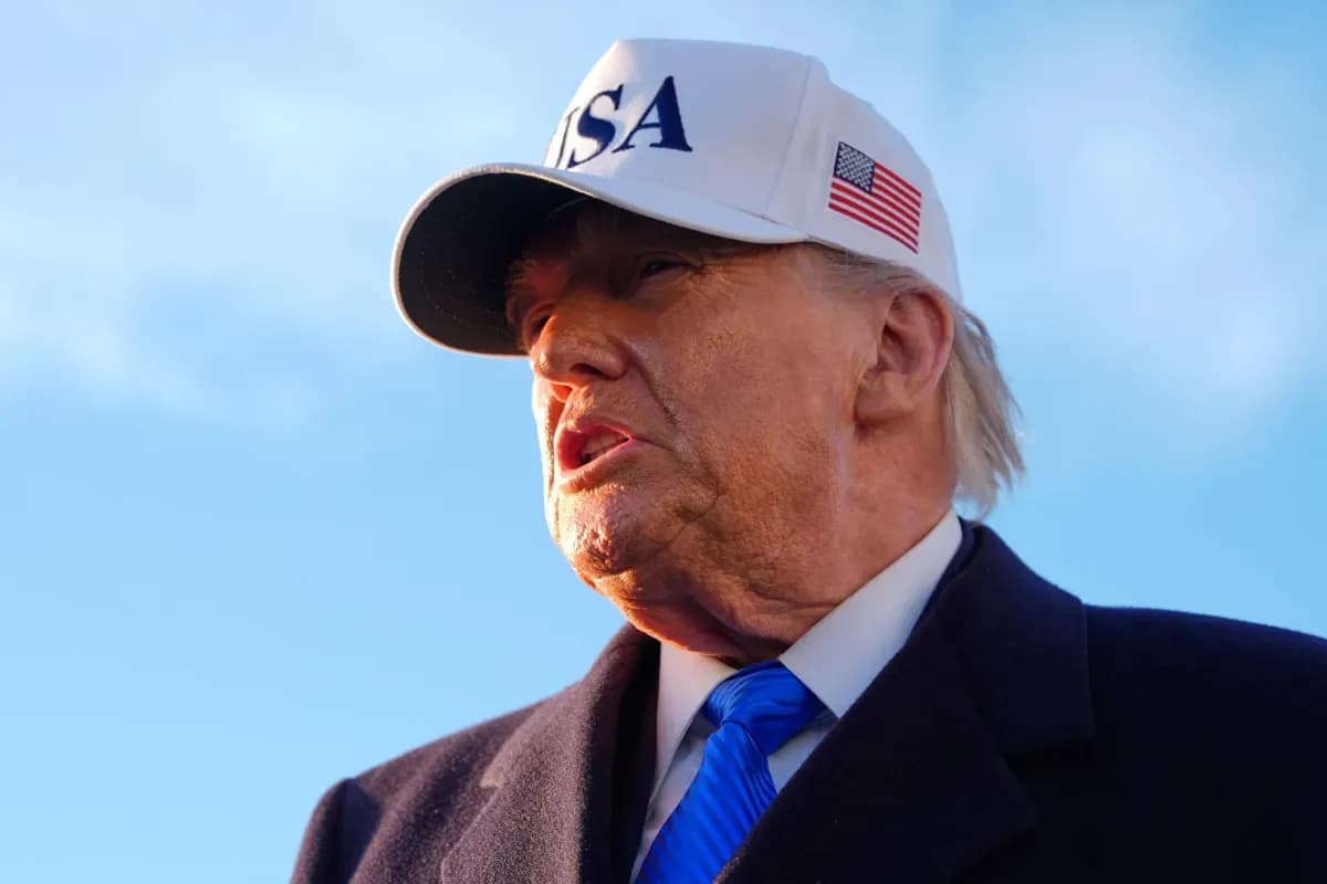 ترمب لا يستبعد شن المزيد من الضربات على جزيرة خرج الإيرانية