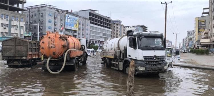 الداؤودي: تواصل أعمال شفط مياه الأمطار في عدد من شوارع
وأحياء مديرية المنصورة