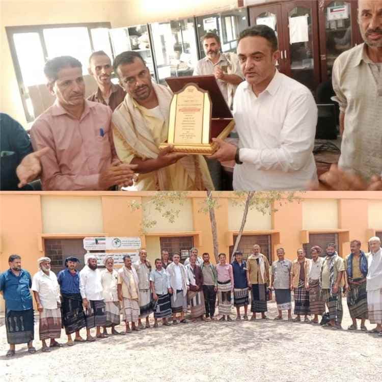 مدير ردفان يلتقي أبناء وحدة ويؤكد على أولويات التعليم والشباب والمياه