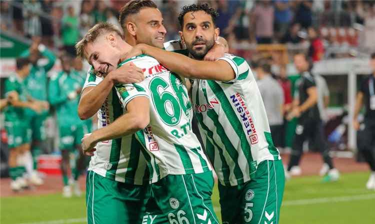 قونيا سبور يهزم طرابزون سبور 1-0 في الدوري التركي.. صلاح ومصطفى محمد في المشهد