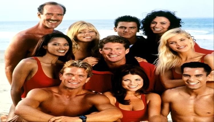 عودة المسلسل الشهير "باي ووتش" مع لمسة لبنانية في البطولة (صور)