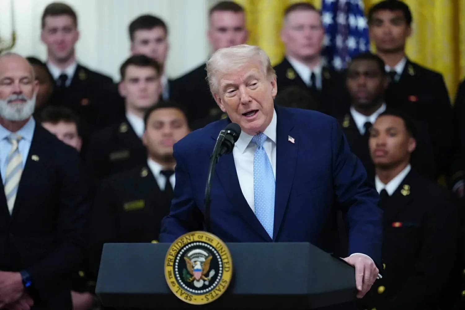 ترمب: سيكون هناك تدمير كامل لإيران