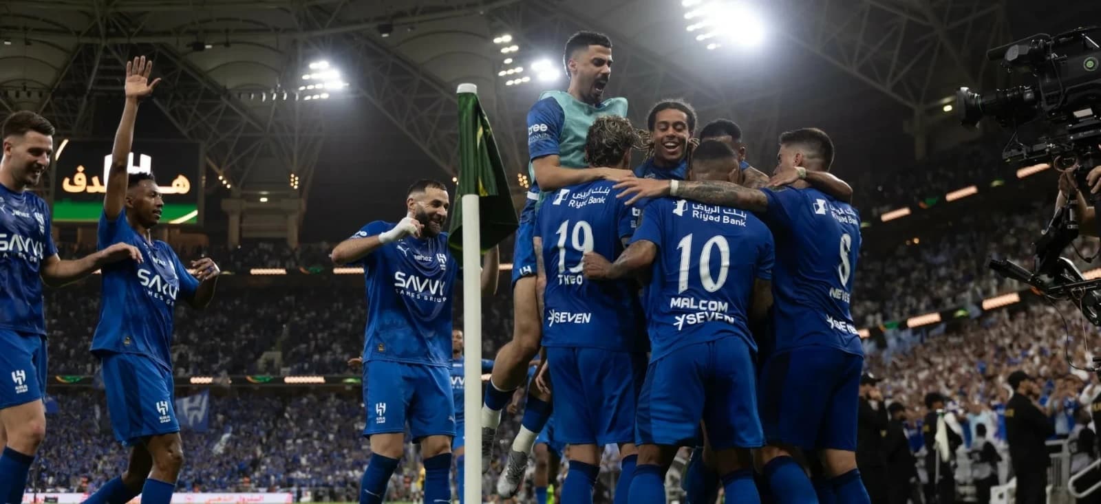 أمام نيوم.. الهلال يتمسّك بـ«الفرصة الأخيرة»