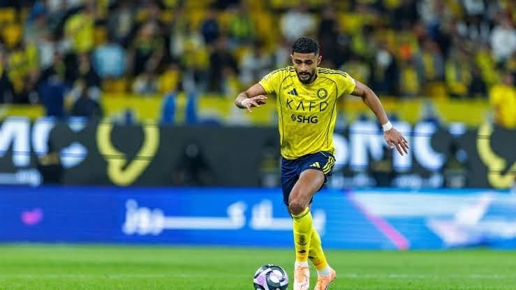 عبدالإله العمري يطرق أبواب أوروبا بعد تألقه العالمي