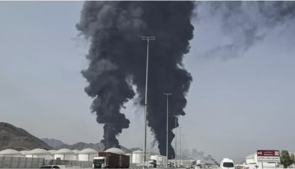 اليمن: الحكومة تدين "التصعيد الإيراني" ضد منشآت الطاقة في السعودية والخليج